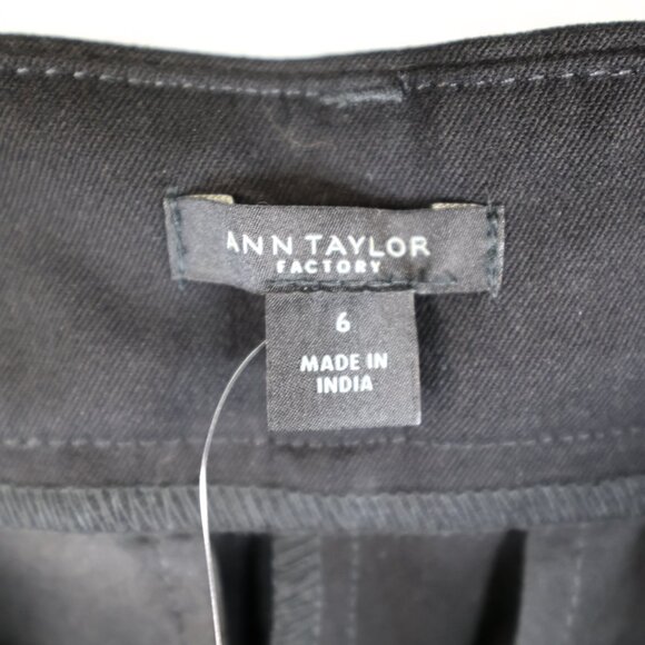 Ann Taylor The Straight Leg Curvy Fit Black Pants Womens Size 6 NWT - Picture 4 of 10